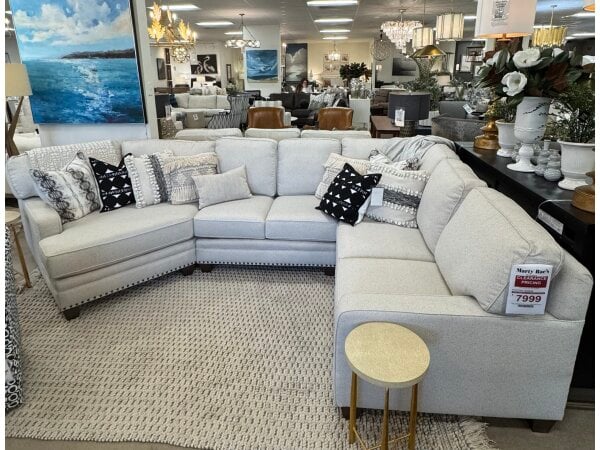 Smith Brother’s 5000 Sectional Clearance